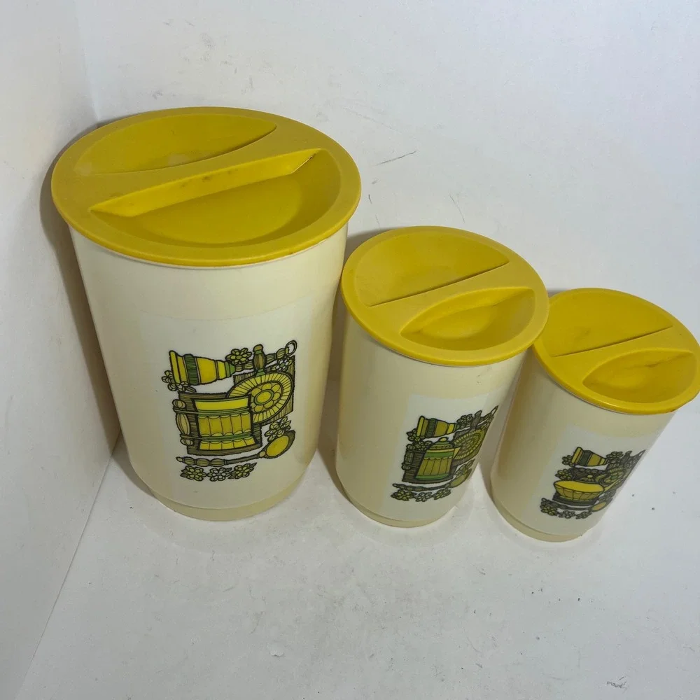 Vintage 70s Plastic Kitchen Canister Set 3 Piece Yellow Green‎ Retro Nesting